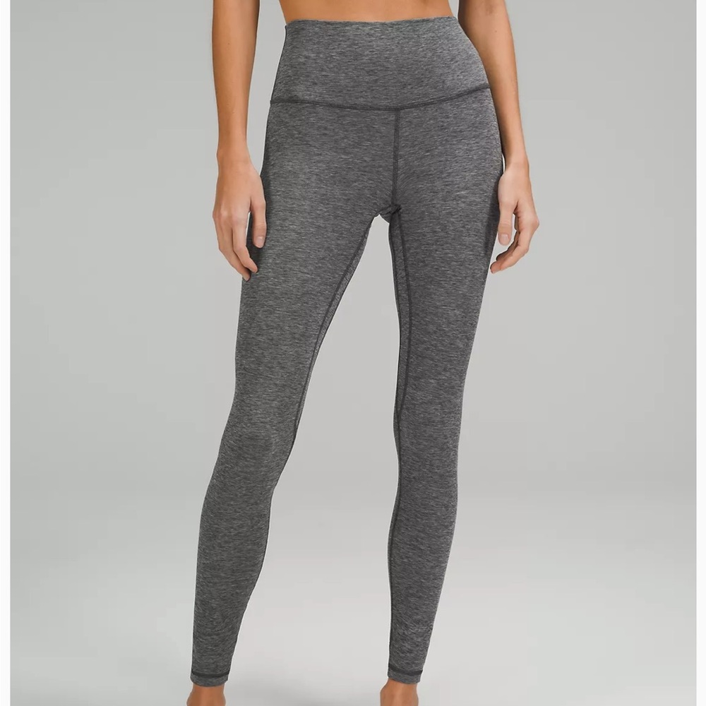 Lululemon Align Heather Grey Legging size 6 hardly worn